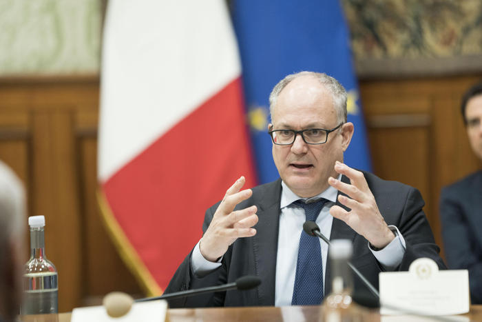 Il Sindaco Di Roma Roberto Gu