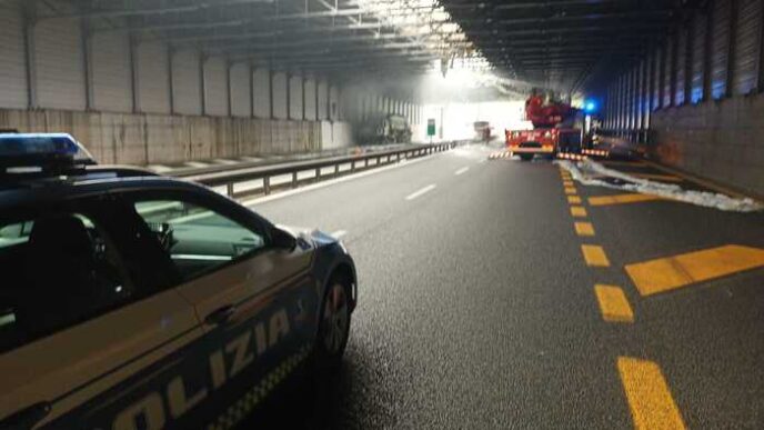 Incendio Di Un Camion In A7 T