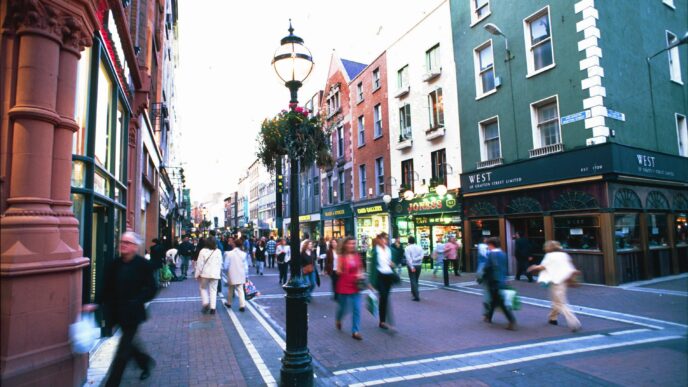 Irlanda Surplus Pubblico Di 8