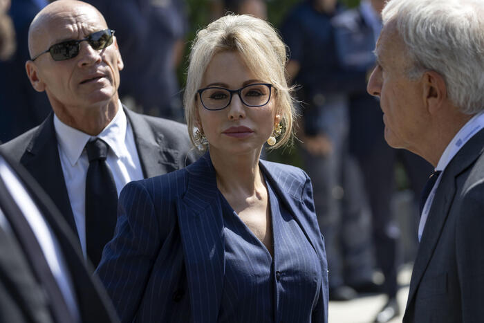 Marina Berlusconi Smentisce Vo