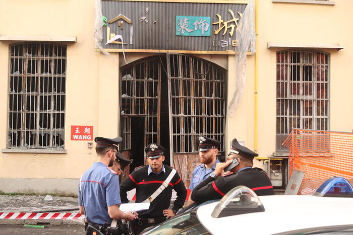 Milano Tragedia In Emporio Ci