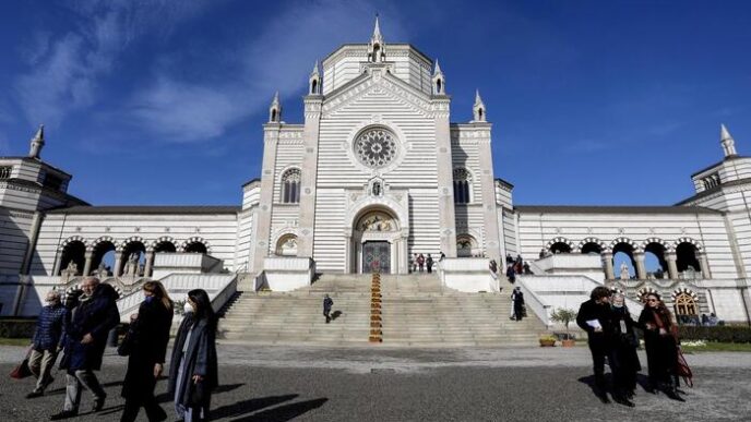 Milano Tre Edicole Storiche D