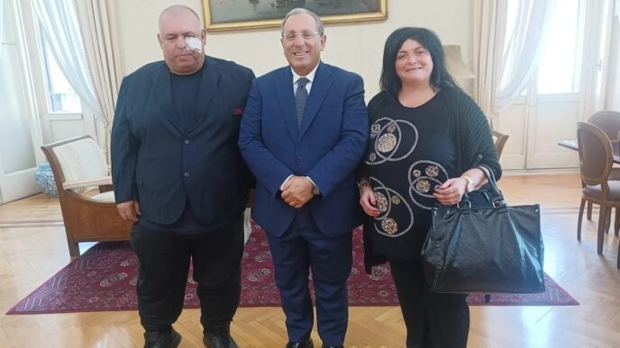 Napoli Il Prefetto Incontra I