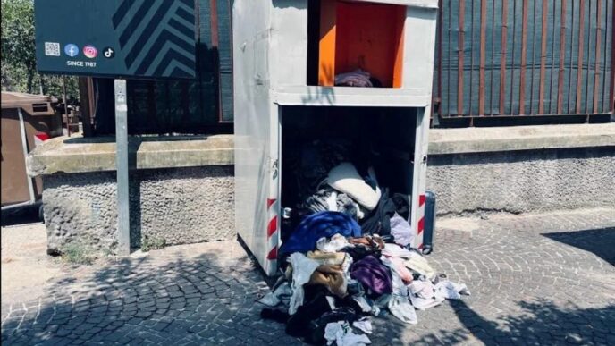 Napoli Il Traffico Illegale D