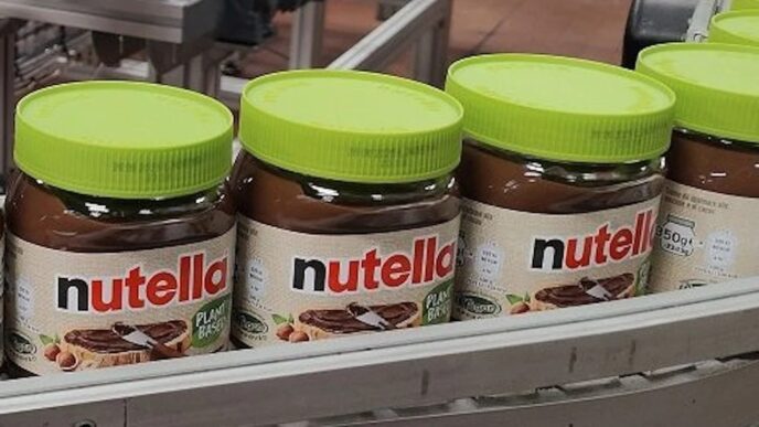 Napoli Scoperta Una Rete Di C