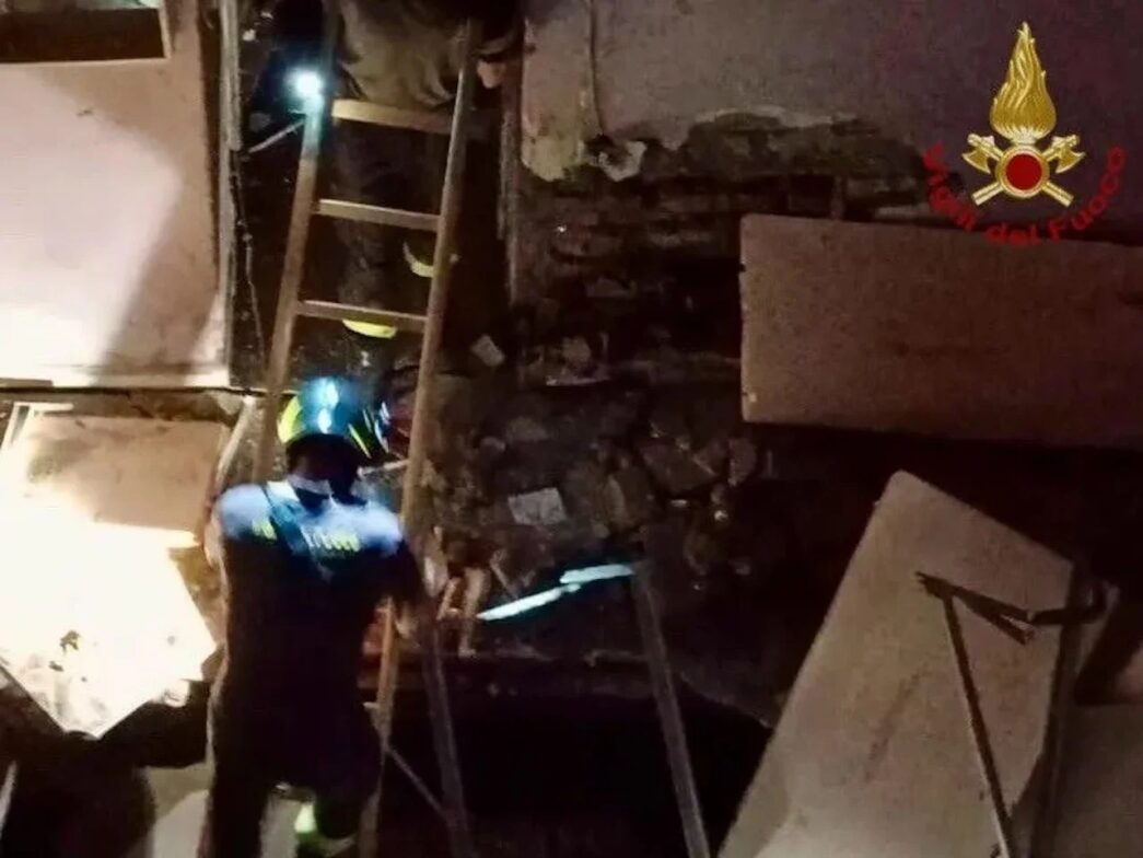 Napoli Tragedia A Forcella M