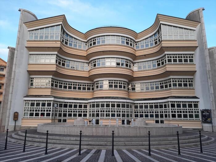 Nuovi Vertici Al Teatro Polite