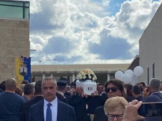 Olbia Si Stringe Attorno Alla