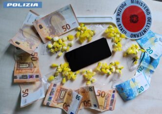 Operazione Antidroga La Poliz