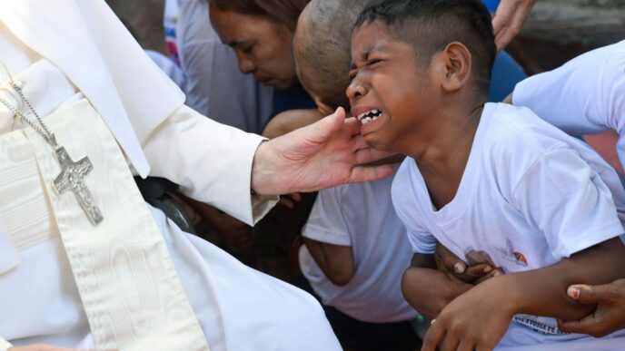 Papa Francesco Visita La Casa