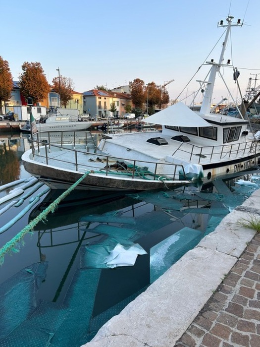 Peschereccio Affonda A Rimini