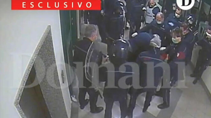 Rientrano In Servizio Nove Age