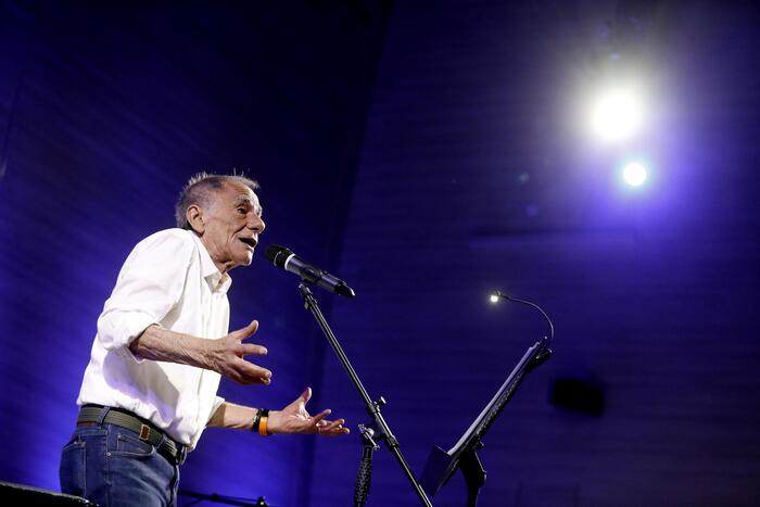 Roberto Vecchioni In Concerto
