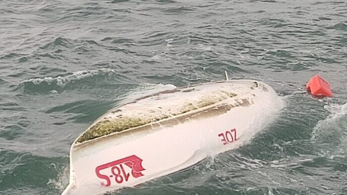 Salvataggio In Mare Tre Uomin