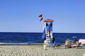 Salvataggio In Spiaggia A Cava