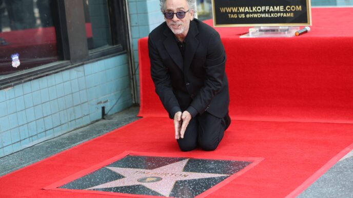 Tim Burton Riceve Una Stella S