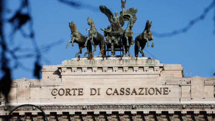 Torna In Corte Dappello Il Ca