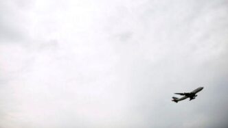 Tragedia In Volo Muore Hostes