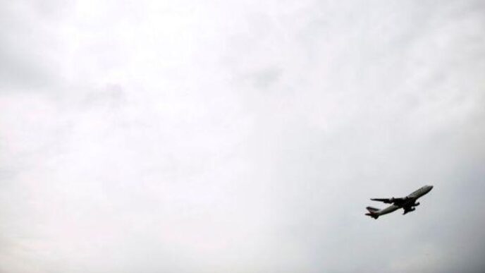 Tragedia In Volo Muore Hostes
