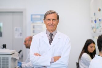 Alberto Mantovani Premiato Con