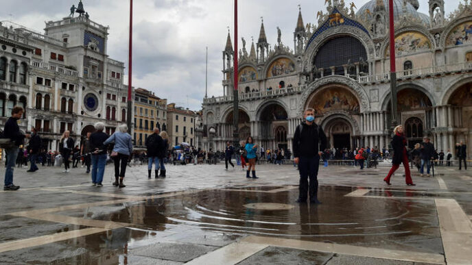 Alta Marea A Venezia3A I Dettag