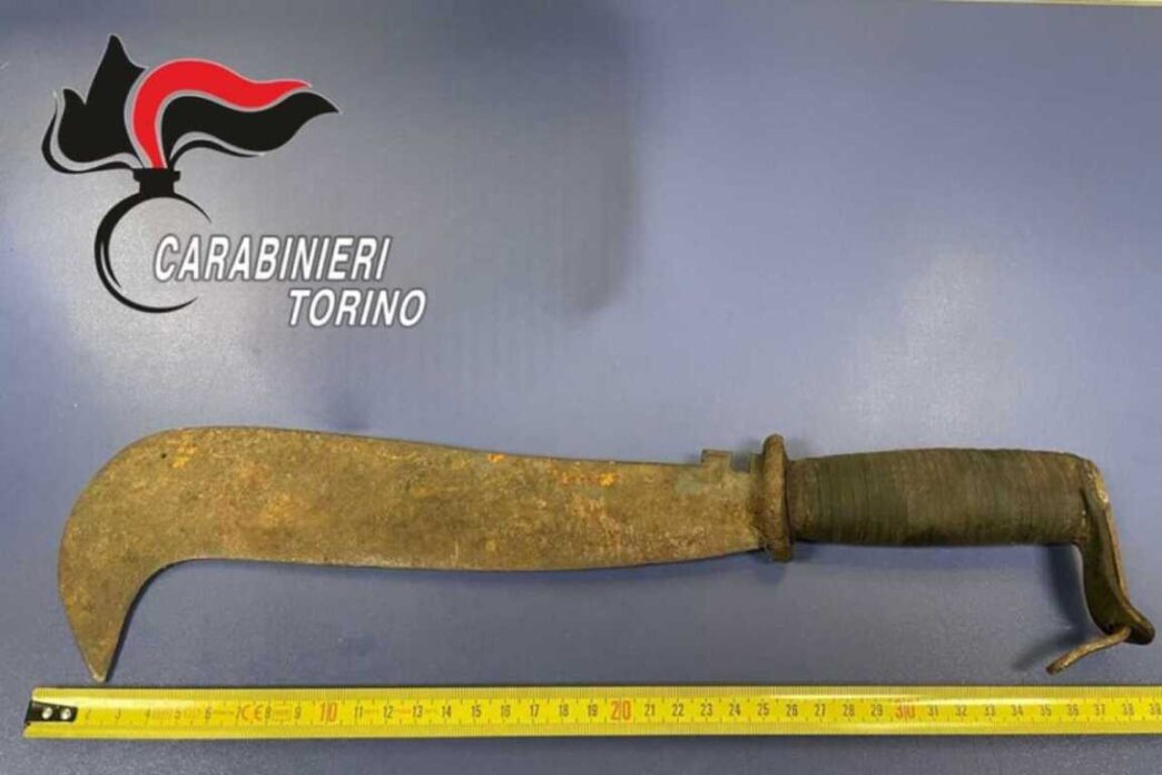 Arrestato A Torino Un Uomo Per