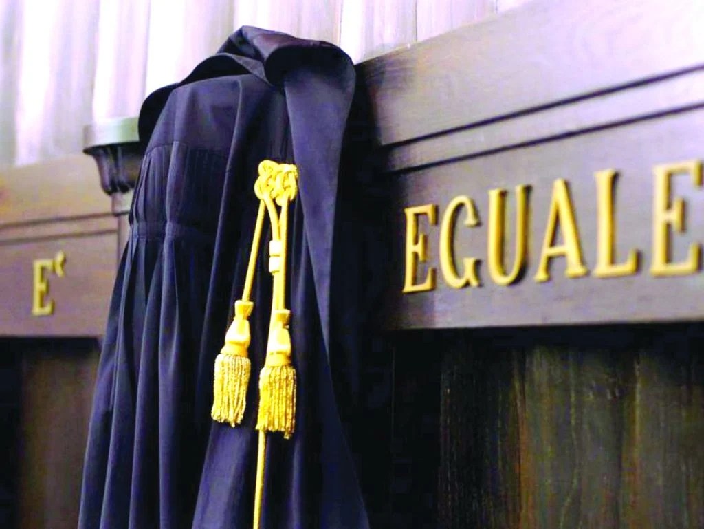 Assoluzione Per Un27Azienda Di