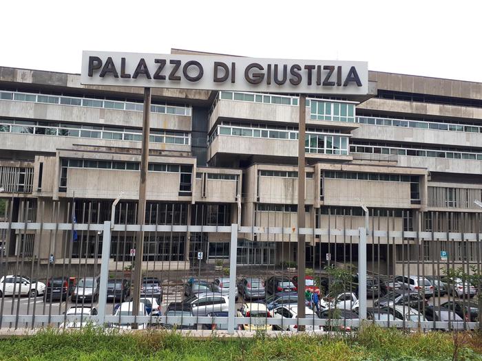 Assoluzioni Nella Vicenda 22Rim