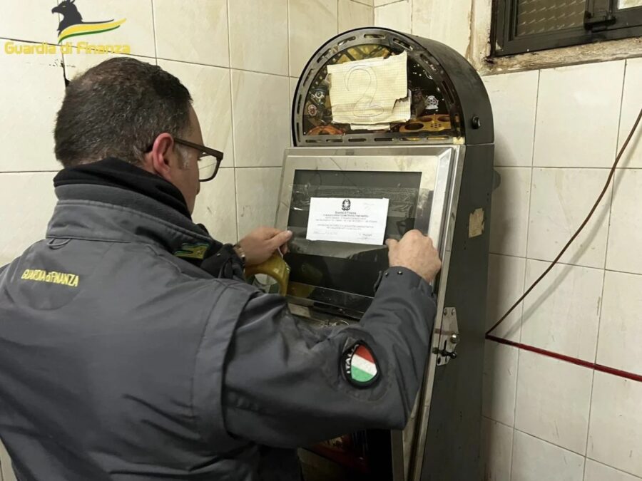 Blitz Delle Forze Dell27Ordine