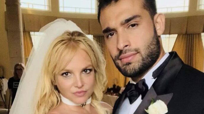 Britney Spears Celebra L27Amore