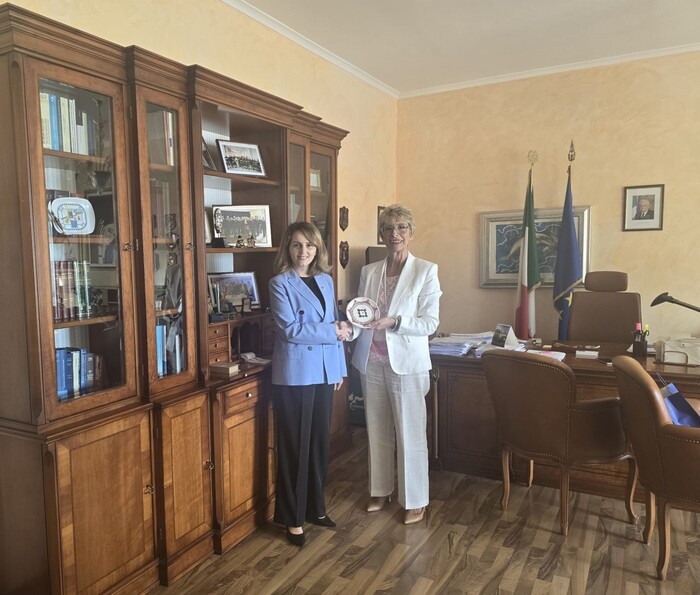 Crotone Accoglie L27Ambasciator