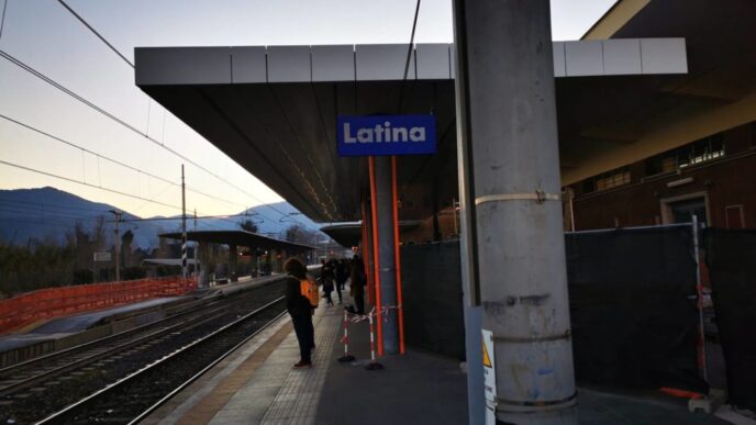 Disagi Ferroviari A Latina Pa