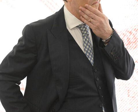 Enrico Pazzali Si Autosospende