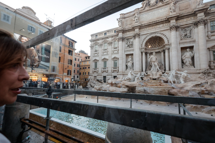 Fontana Di Trevi3A Lavori Di Re