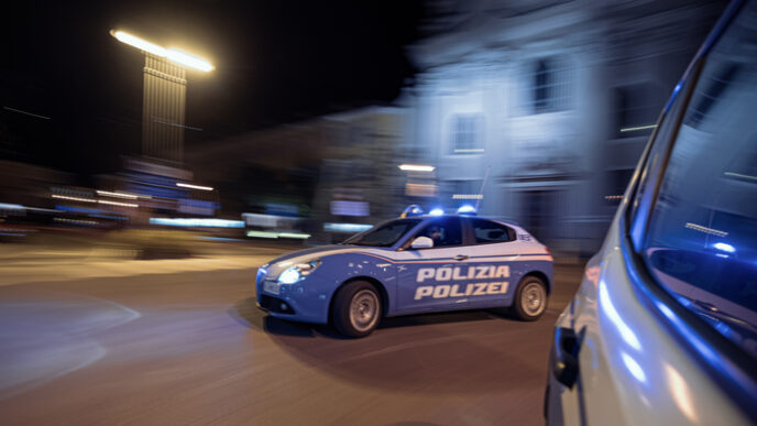 Il Fermo E L27Identificazione D