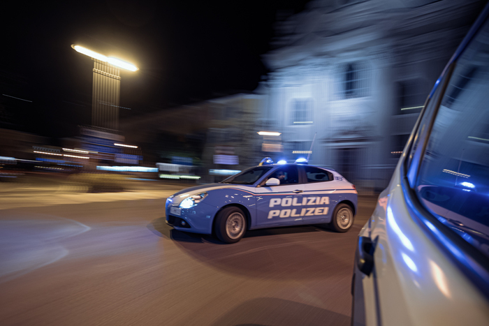 Il Fermo E L27Identificazione D