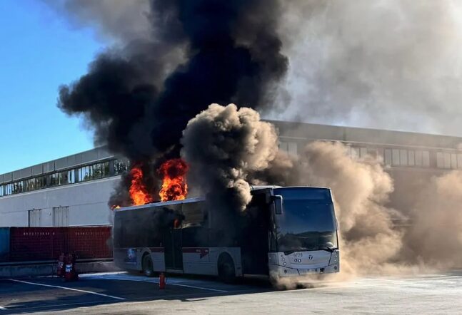 Incendio Di Autobus A Roma2C Il