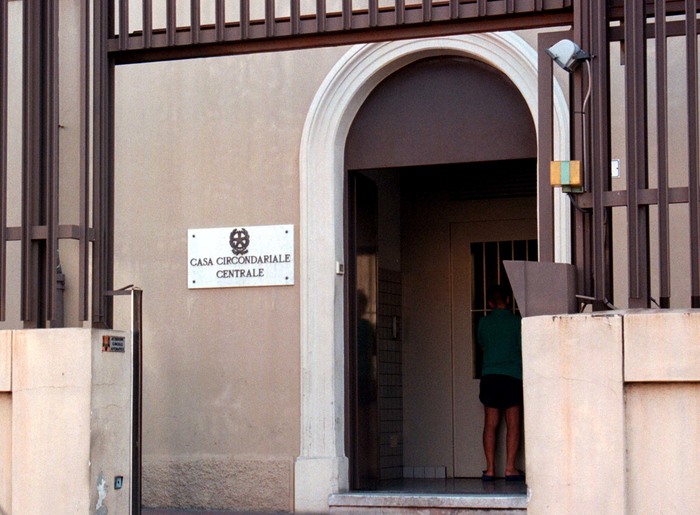 Inchiesta Su Pestaggio In Carc