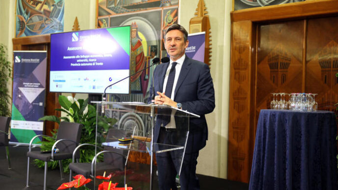 Investimenti E Crescita3A L27Int
