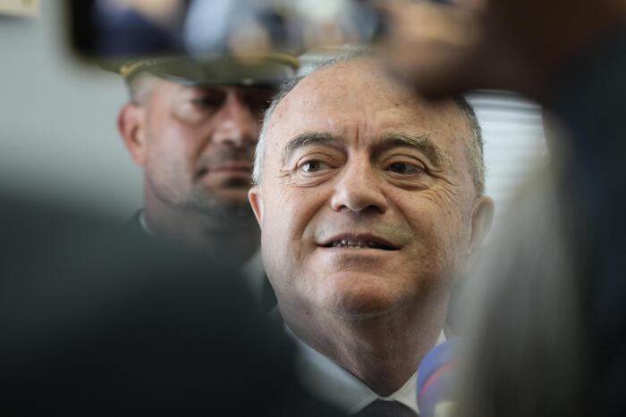 L27Hacker Carmelo Miano Nella R