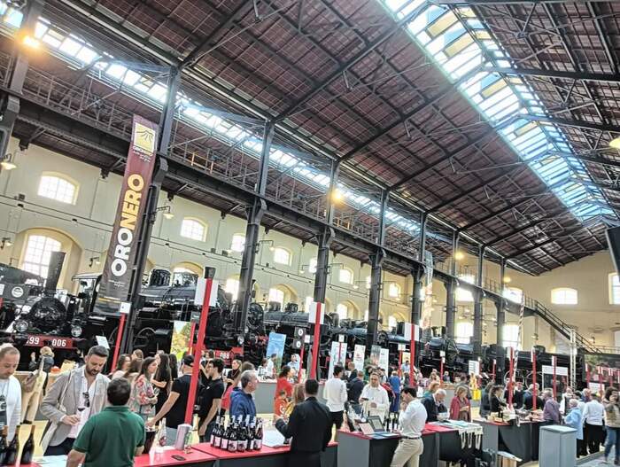 Le28099Evento Eruzioni Del Gusto3A C