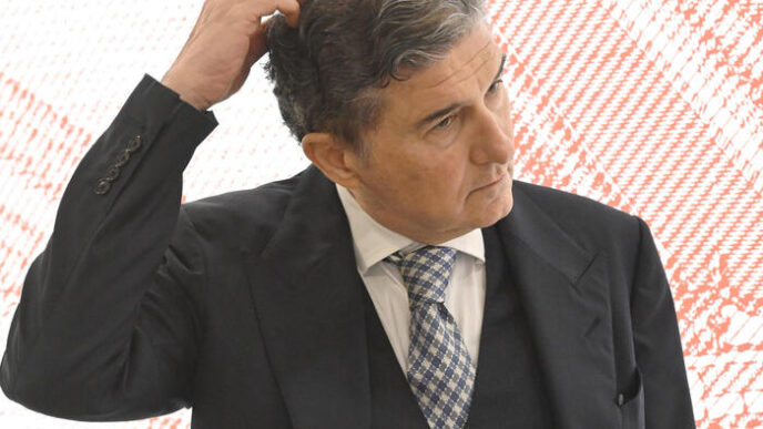La Dda Di Milano Chiede 13 Cus