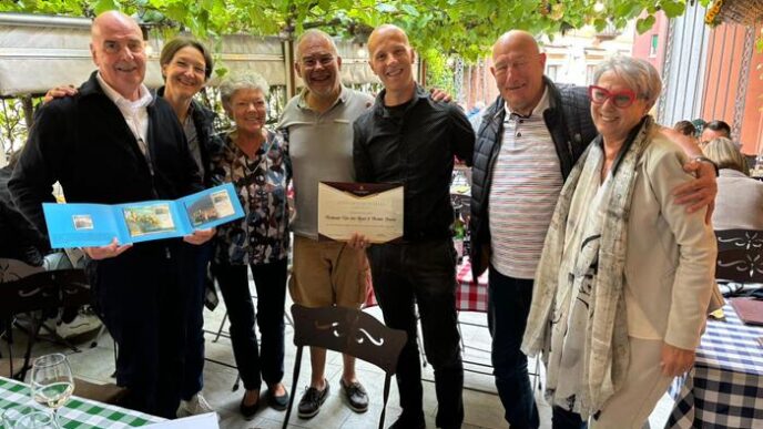 La Coppia Olandese Che Festegg