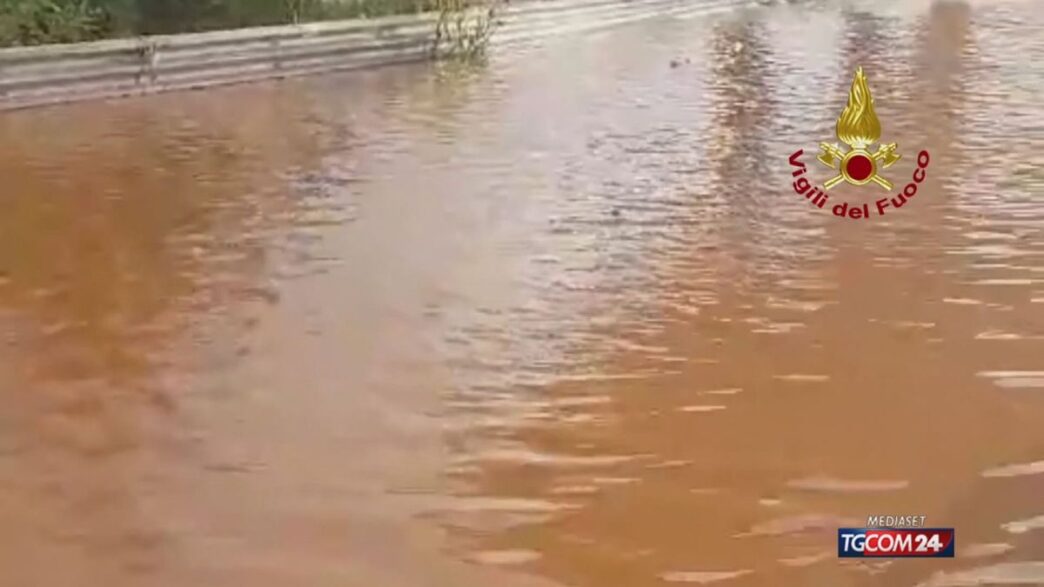 Maltempo In Calabria3A I Vigili
