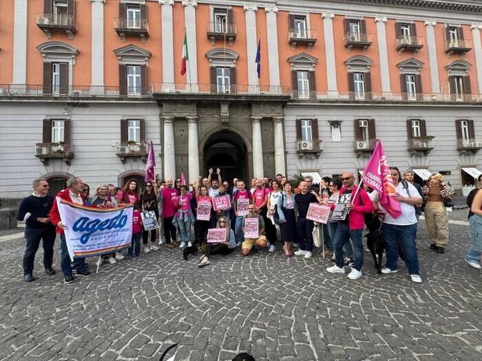 Napoli In Piazza Per La Gestaz