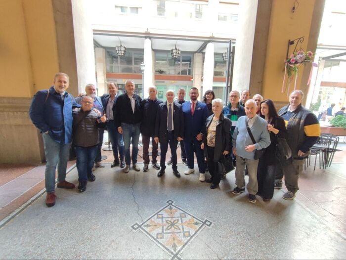 Nuove Frontiere Per Il Movimen