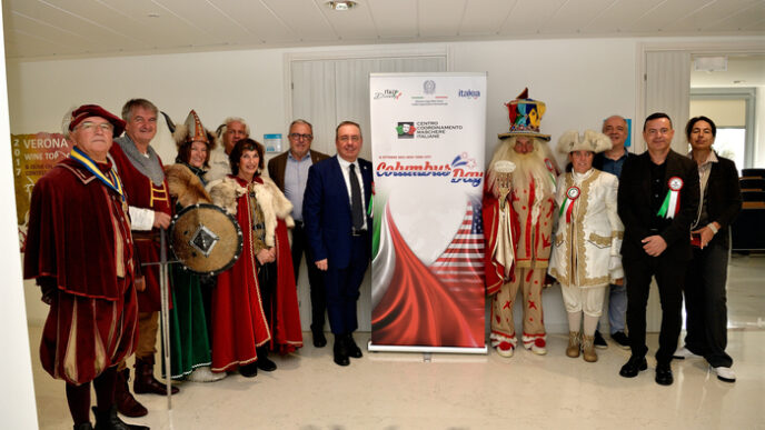 Ottanta Maschere Italiane In P