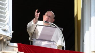 Papa Francesco Invita Alla Com