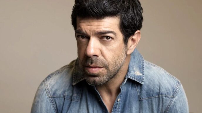 Pierfrancesco Favino Torna In