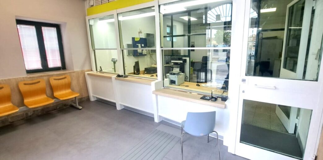 Riapre L27Ufficio Postale Di Ma